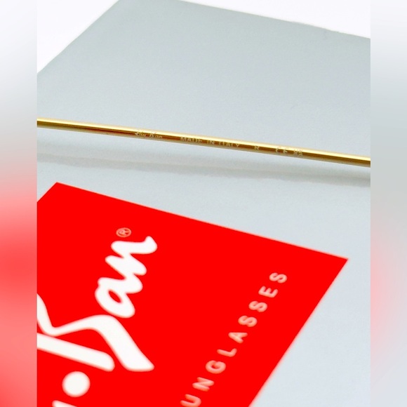 Ray-Ban Sunglasses Aviator Flash Lenses RB3025 Matte Gold Frame Yellow Lenses - Picture 12 of 16